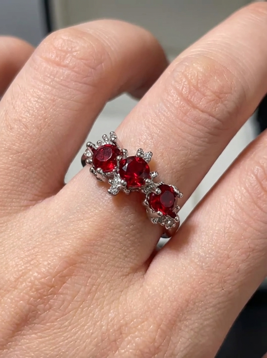 Vantyra Rings